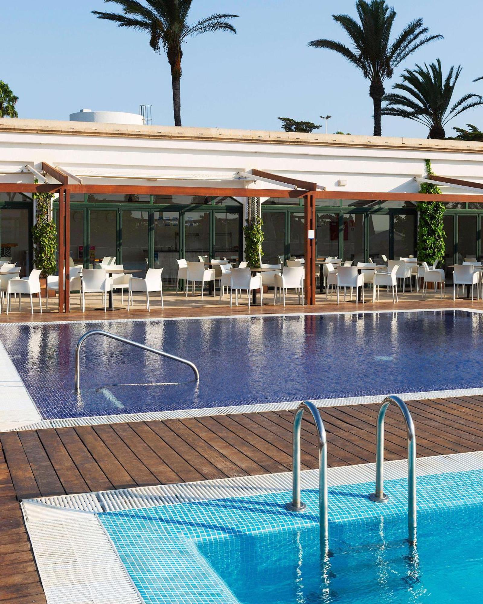 Alua Illa De Menorca Hotel ซัลการ์ ภายนอก รูปภาพ
