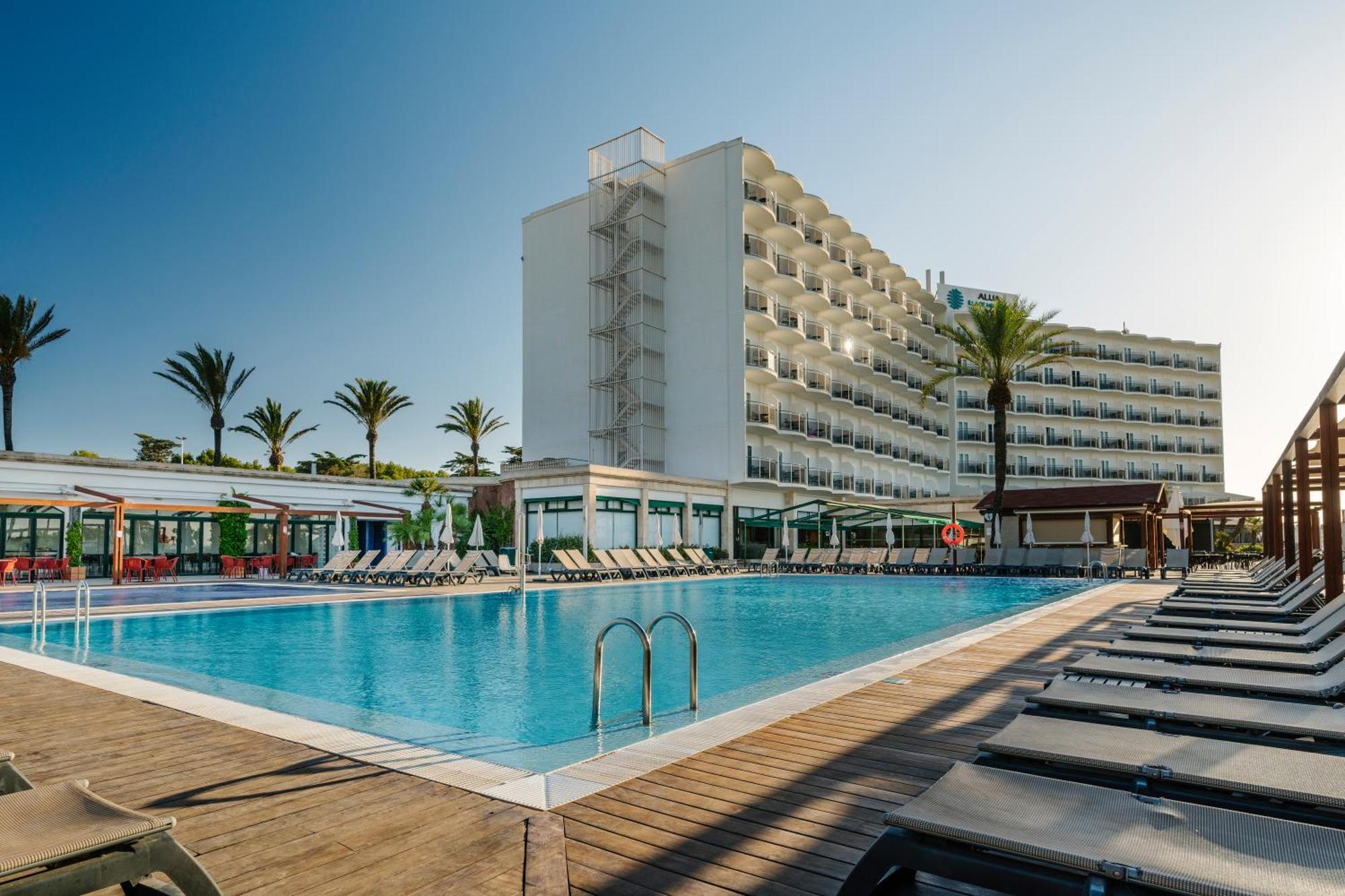 Alua Illa De Menorca Hotel ซัลการ์ ภายนอก รูปภาพ